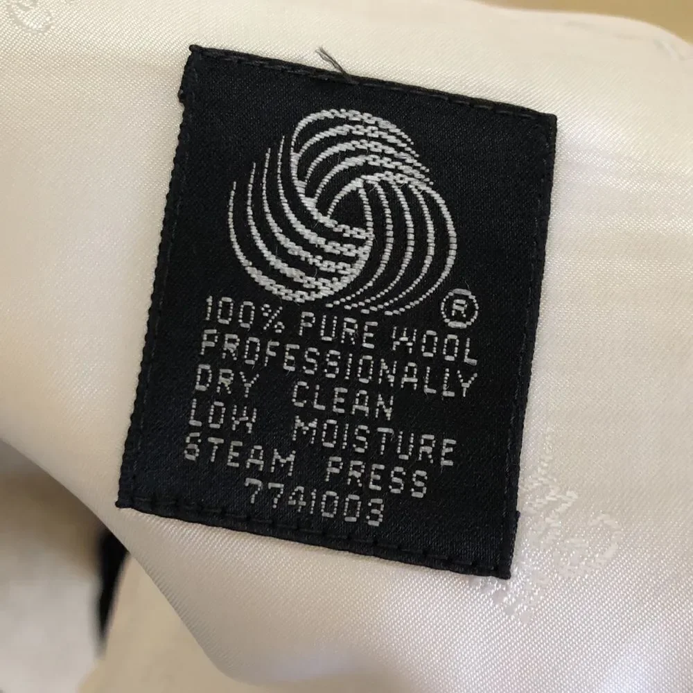 Countess Mara Wool Blazer Size 42 L GUC Cream